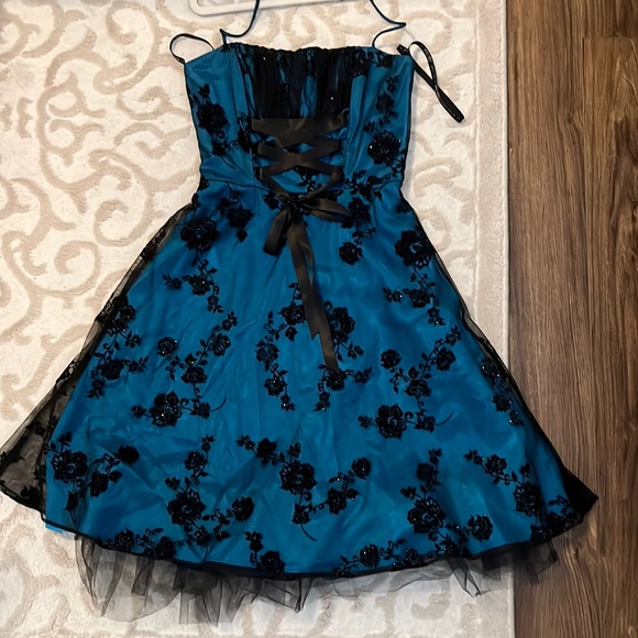 Size 3-4 Blue with Sheer Black Floral Overlay Homecoming/Formal Dress from 2005 - Picture 1 of 5